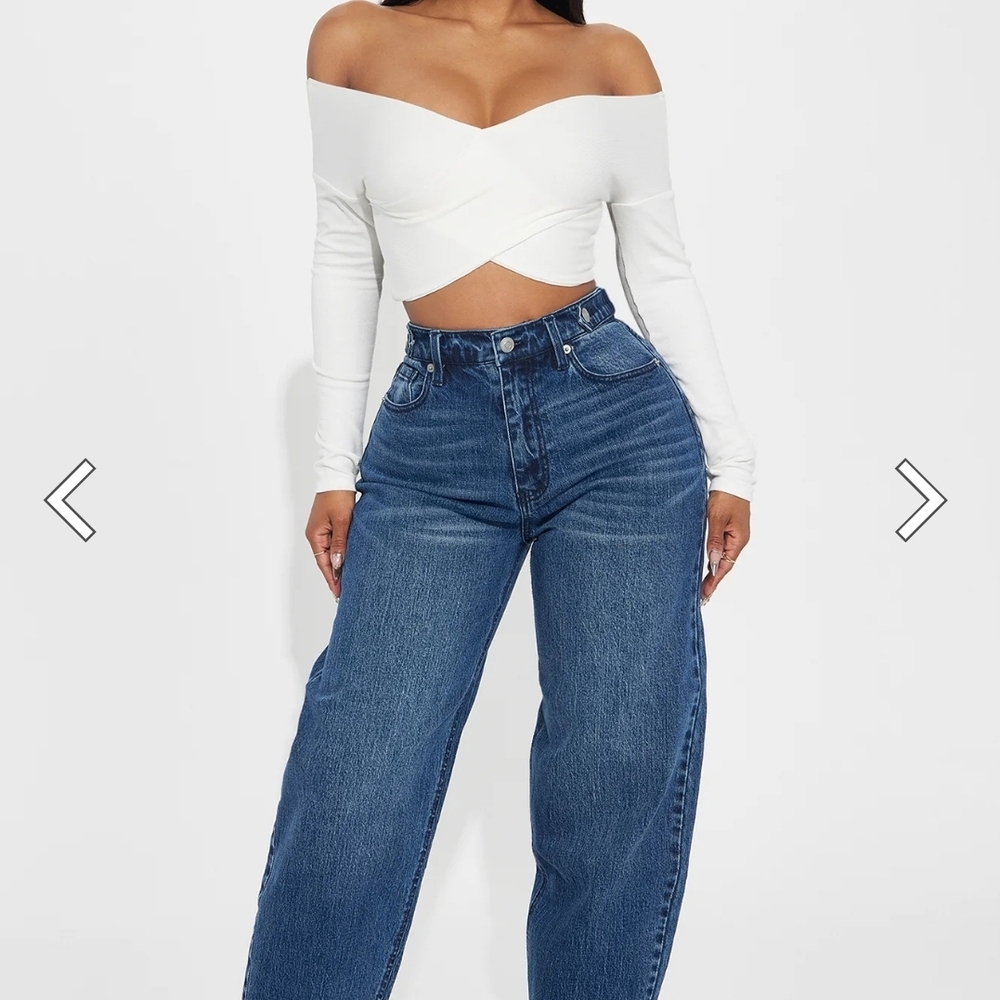 Tapered Leg Stretch Dark Wash Jeans